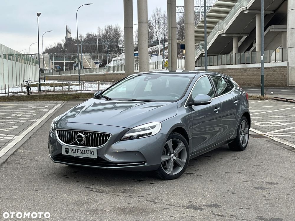 Volvo V40 T3 Drive-E Inscription - 4