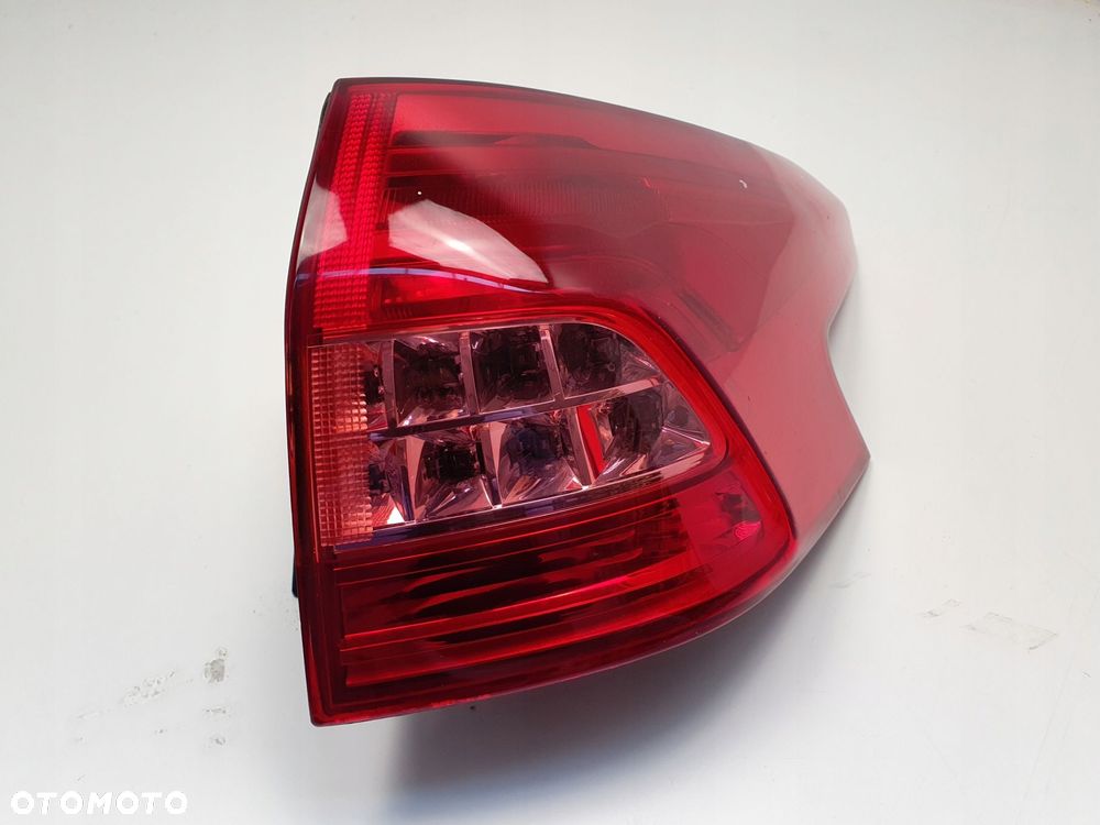 LAMPA PRAWA Citroen C5 III X7 kombi TYLNA prawy tył pasażera europa - 5