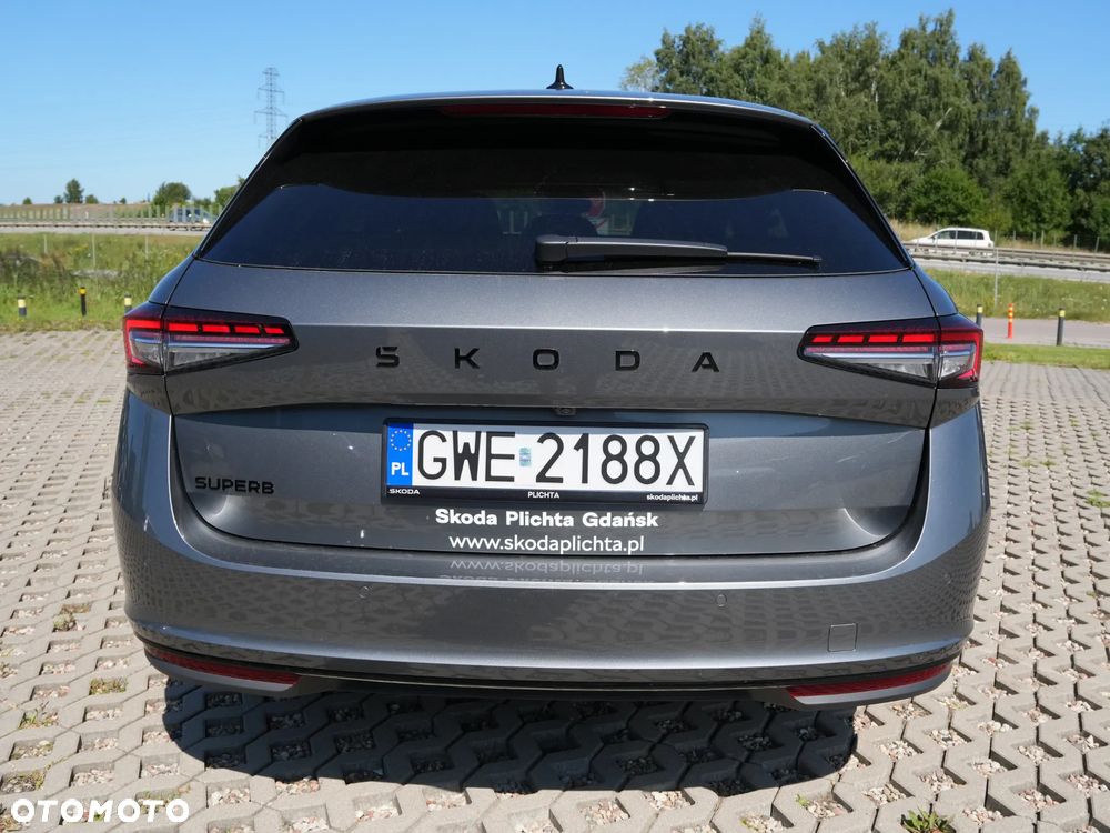 Skoda Superb 2.0 TSI Sportline DSG - 13