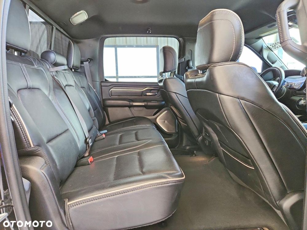 RAM 1500 5.7 Crew Cab Limited - 9