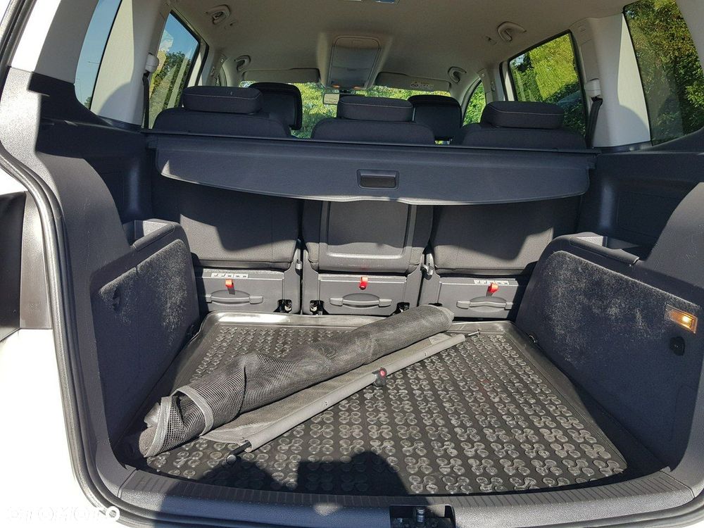 Volkswagen Touran 1.4 TSI Cup - 14