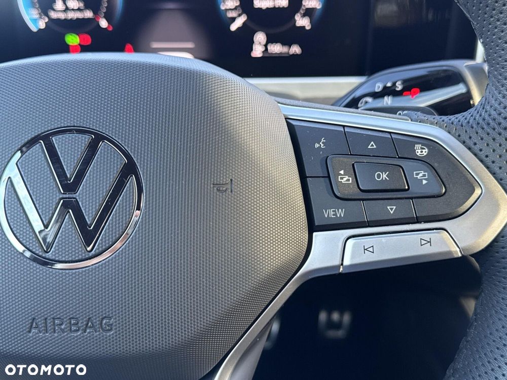 Volkswagen Passat - 17