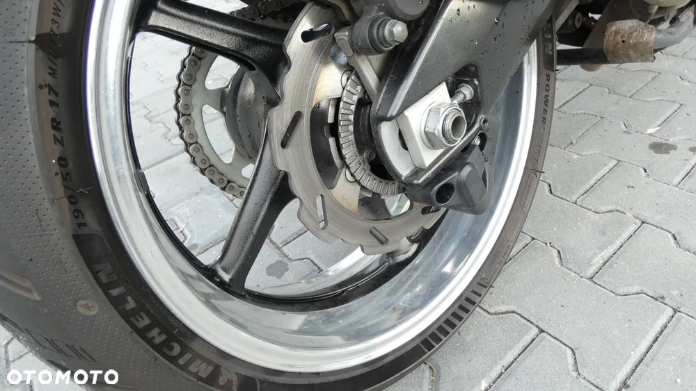 Yamaha FZ - 19