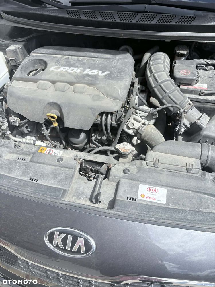 Kia Ceed - 10