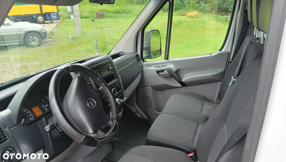 Mercedes-Benz Sprinter - 4