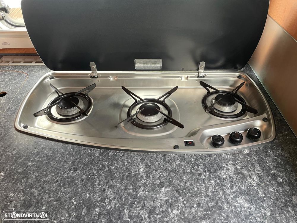 Pilote Explorateur G742 c/Cama Central - Autocaravana - 15