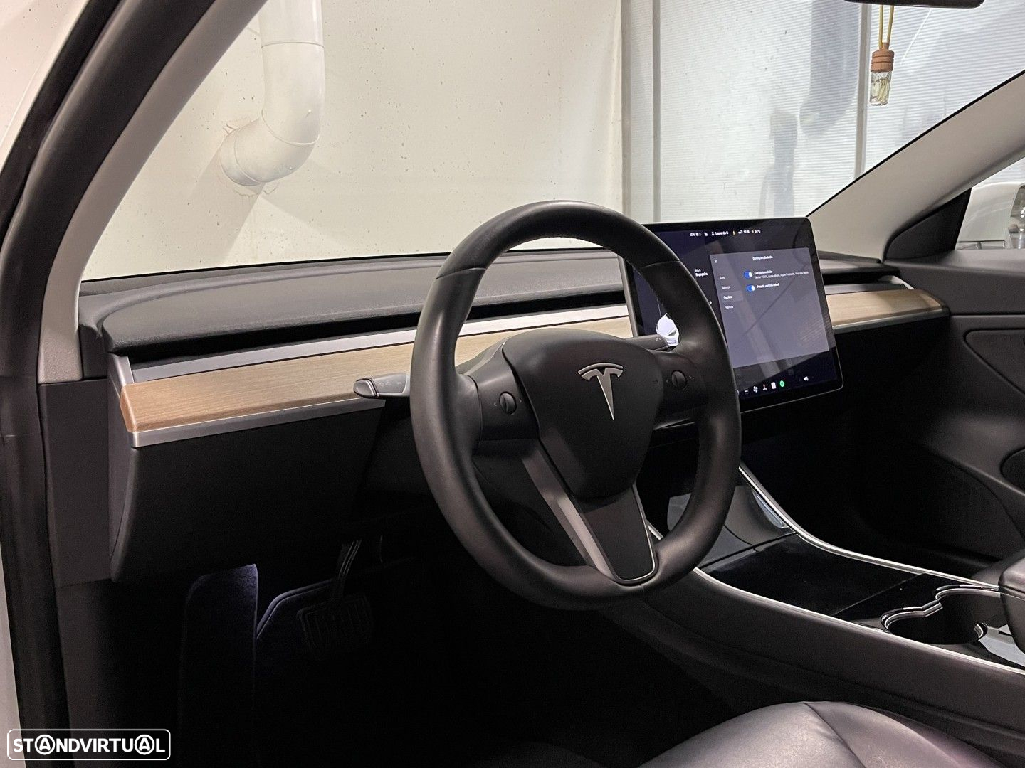 Tesla Model 3 - 17