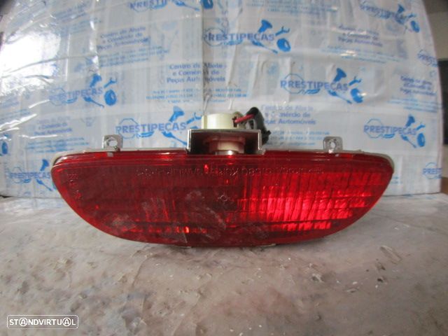 Farol Tras Stop2964 KIA CARNIVAL 2005 2.9CRDI  16V 145Cv 5P AZUL 3 STOP - 1