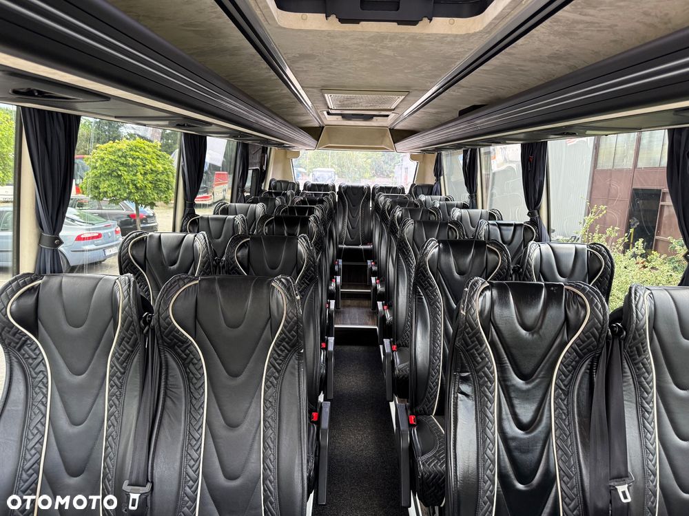 Iveco 70C - 12