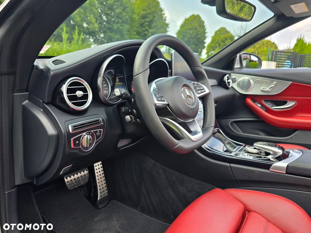 Mercedes-Benz Klasa C 300 9G-TRONIC - 21
