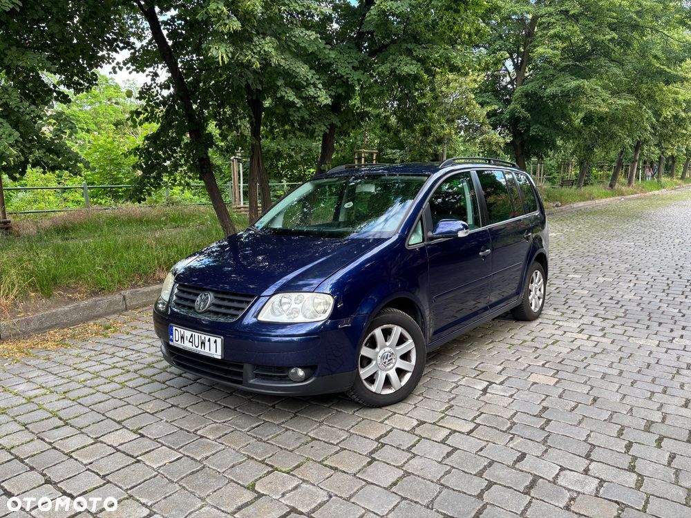 Volkswagen Touran 1.9 TDI Conceptline - 1