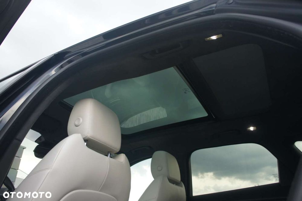 Jaguar F-Pace - 21