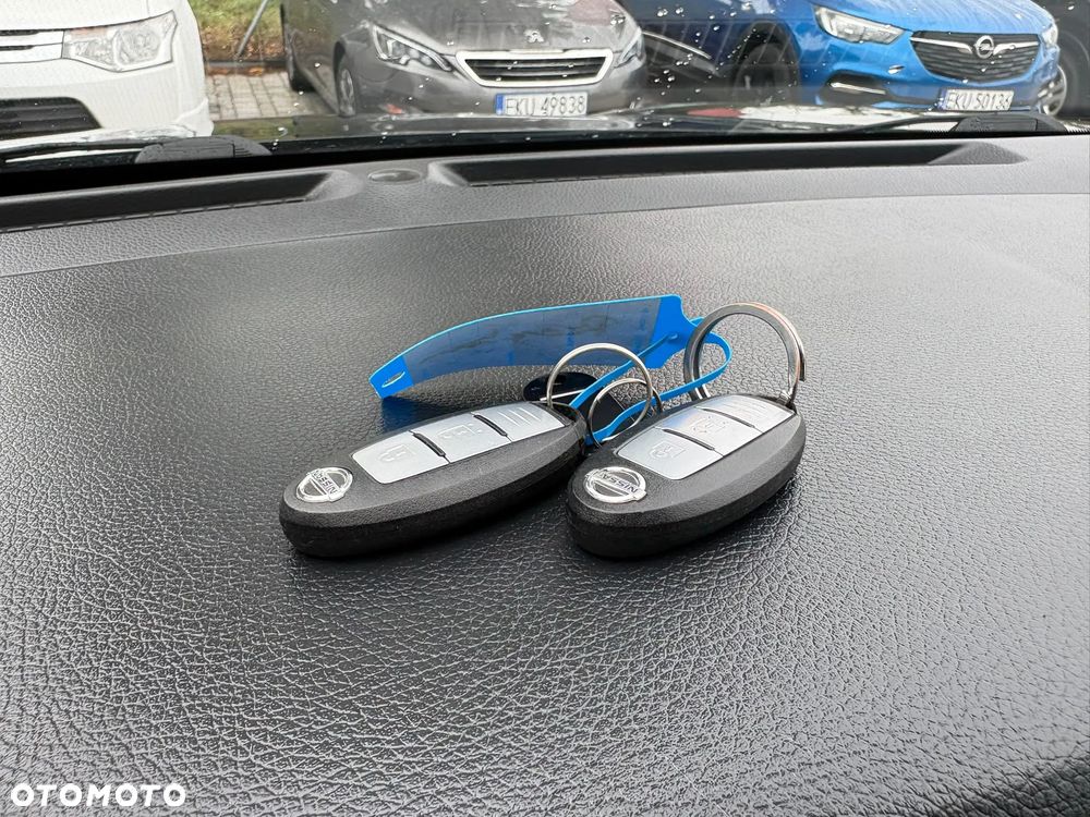 Nissan Qashqai 1.3 DIG-T N-WAY - 22