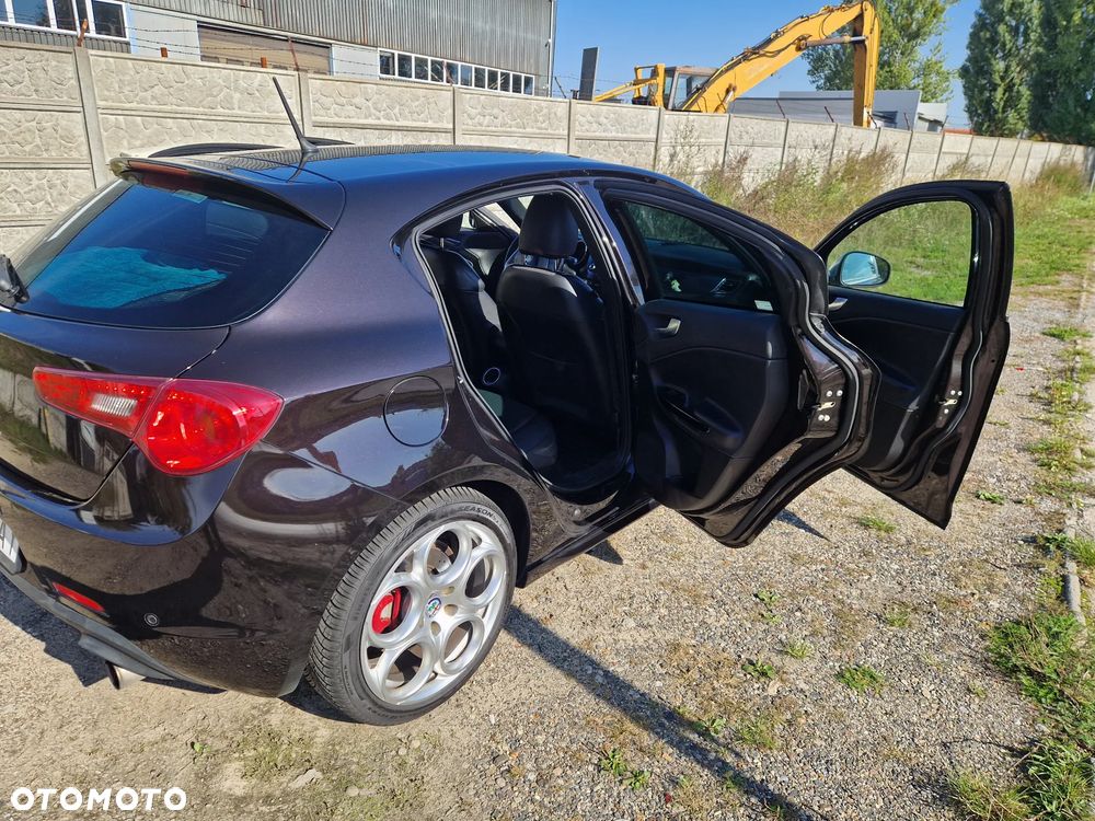 Alfa Romeo Giulietta 1750 TBi Quadrifoglio Verde - 6