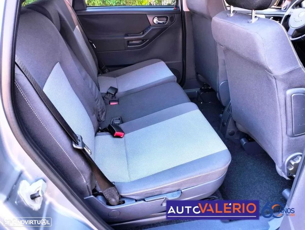 Opel Meriva 1.6 Cosmo Easytronic - 25