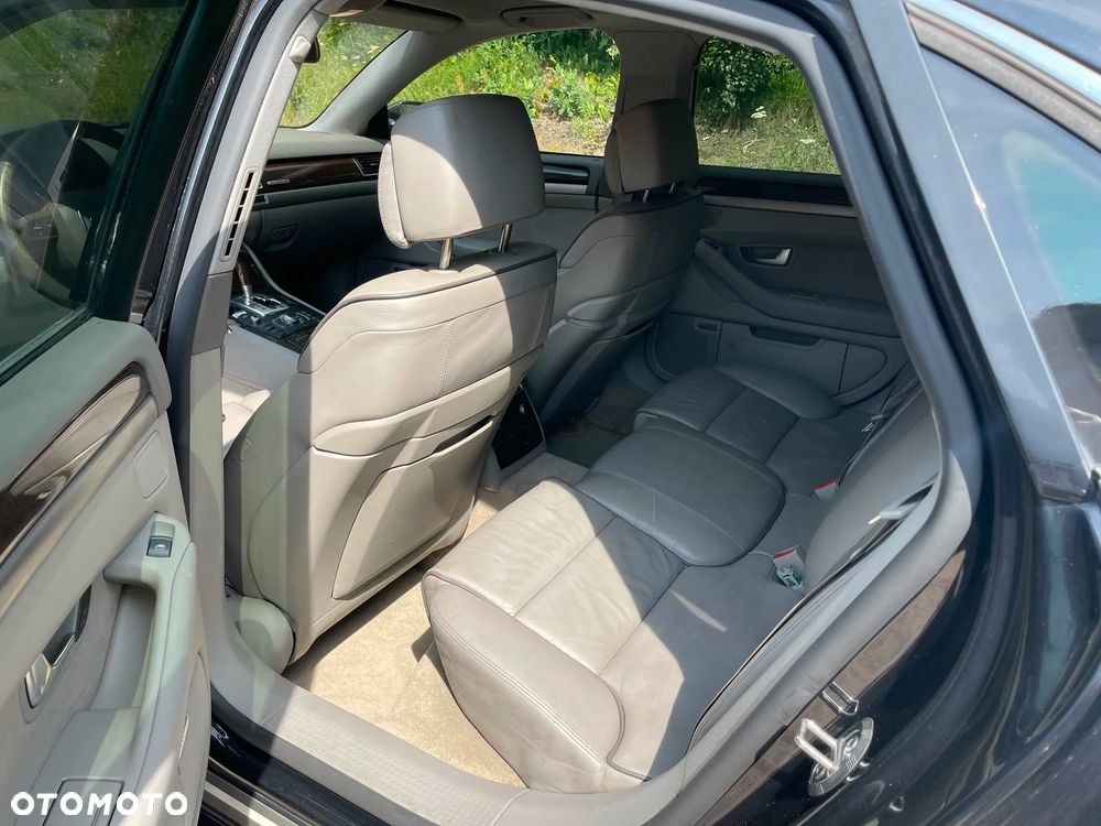 Audi A8 - 14