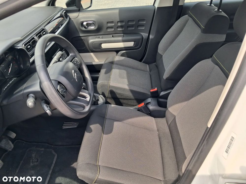 Citroën C3 Pure Tech (VTi) 82 Exclusive - 24