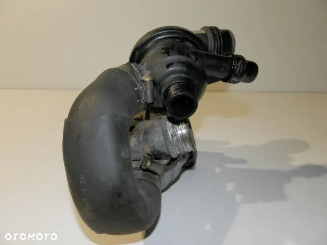 POMPA WODY TERMOSTAT BMW E90 E91 2.0 304453 - 4