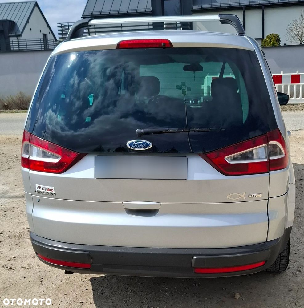 Ford Galaxy - 5