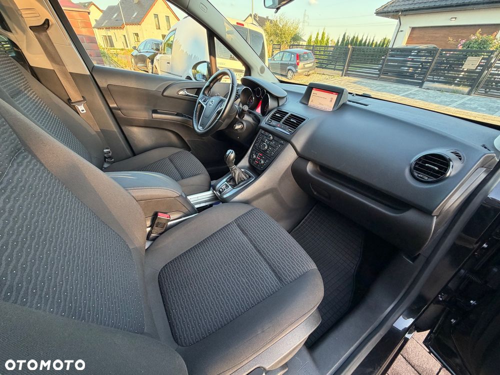 Opel Meriva 1.4 T Design Edition S&S - 25