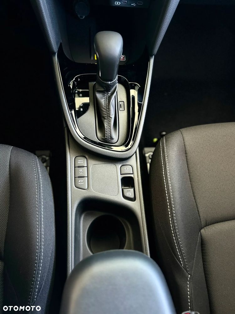 Toyota Yaris Cross Hybrid 1.5 Style - 16