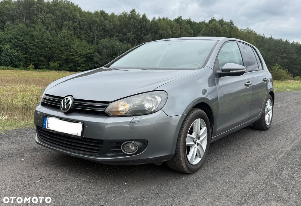 Volkswagen Golf - 1