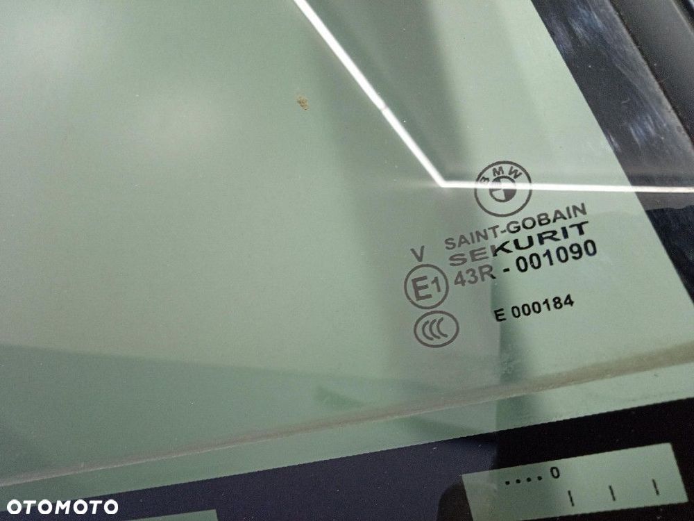 BMW 7 F01 SZYBA DRZWI TYŁ PRAWA TYLNA TRÓJKĄT 7177656 - 3