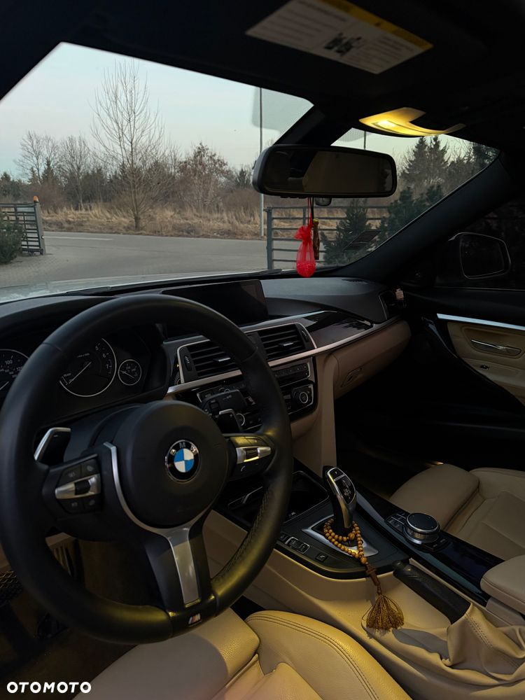 BMW Seria 3 340i M Sport Shadow - 37