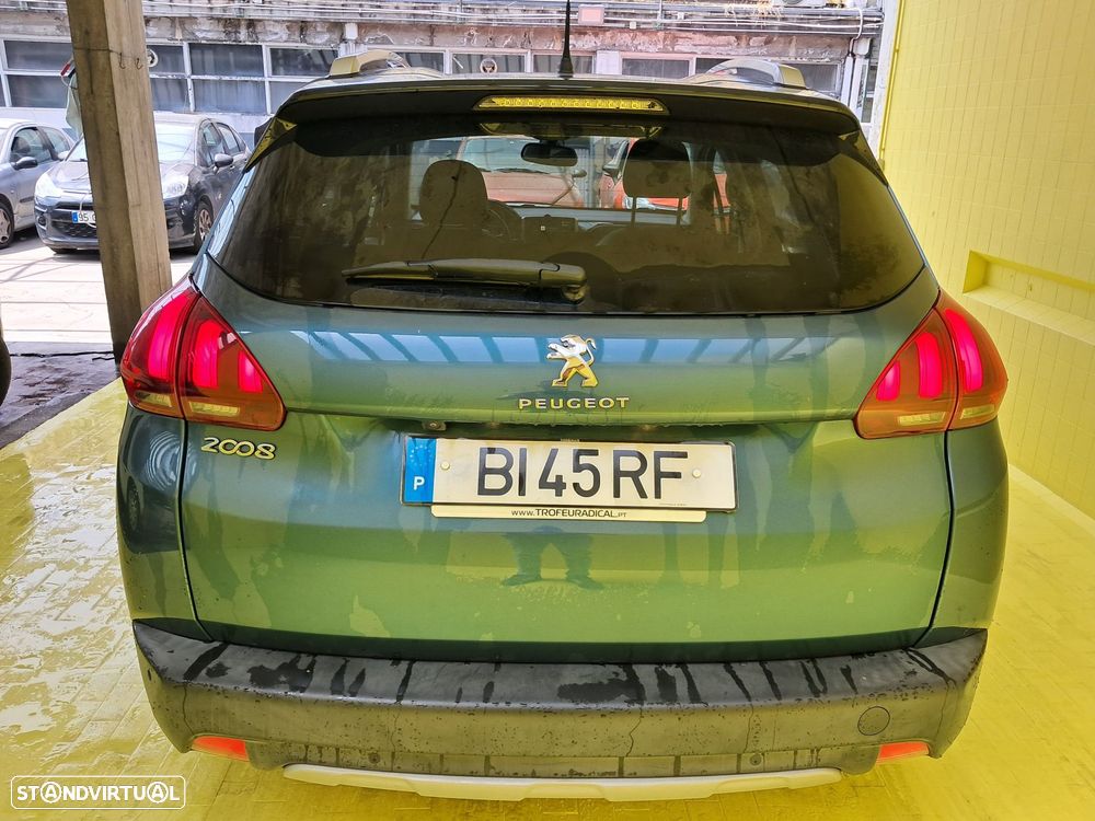 Peugeot 2008 1.2 PureTech Allure - 16