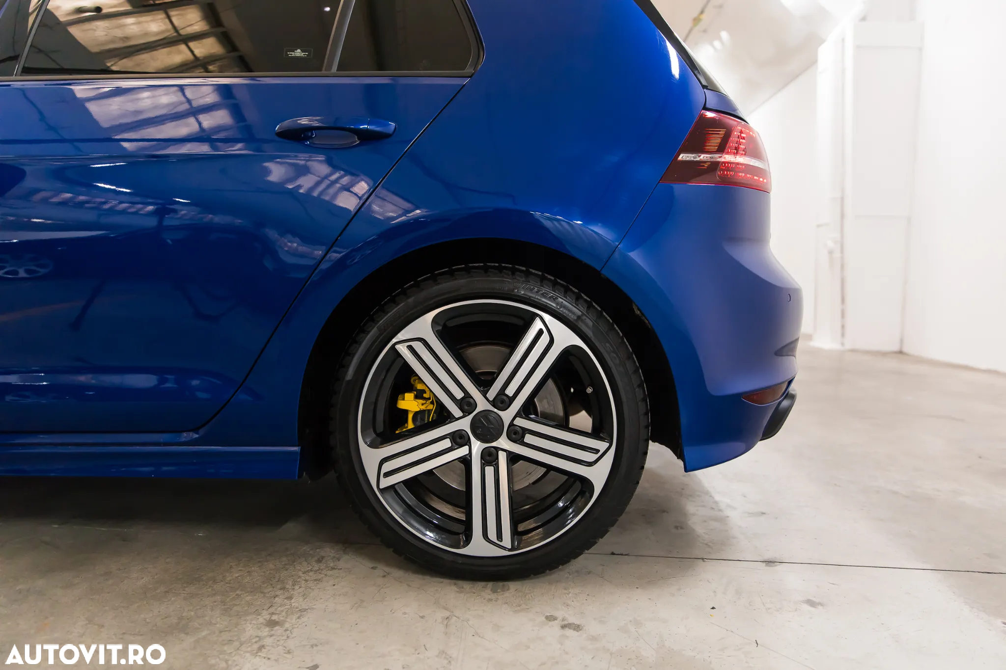 Volkswagen Golf R 2.0 TSI OPF 4Motion DSG - 14