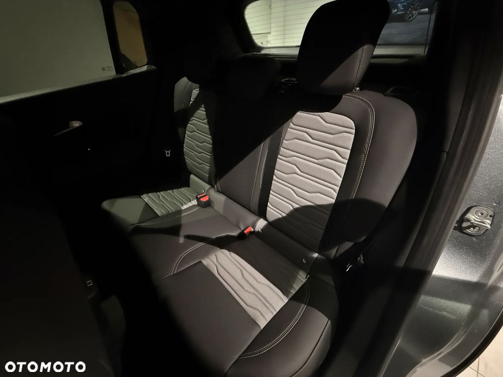 Jeep Avenger 1.2 T3 mHEV Overland 4xe eDCT6 - 13