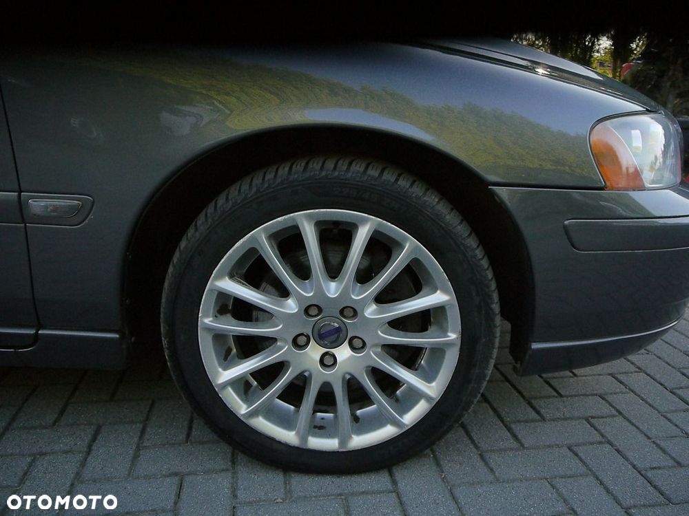 Volvo V70 2.5T AWD Momentum - 34