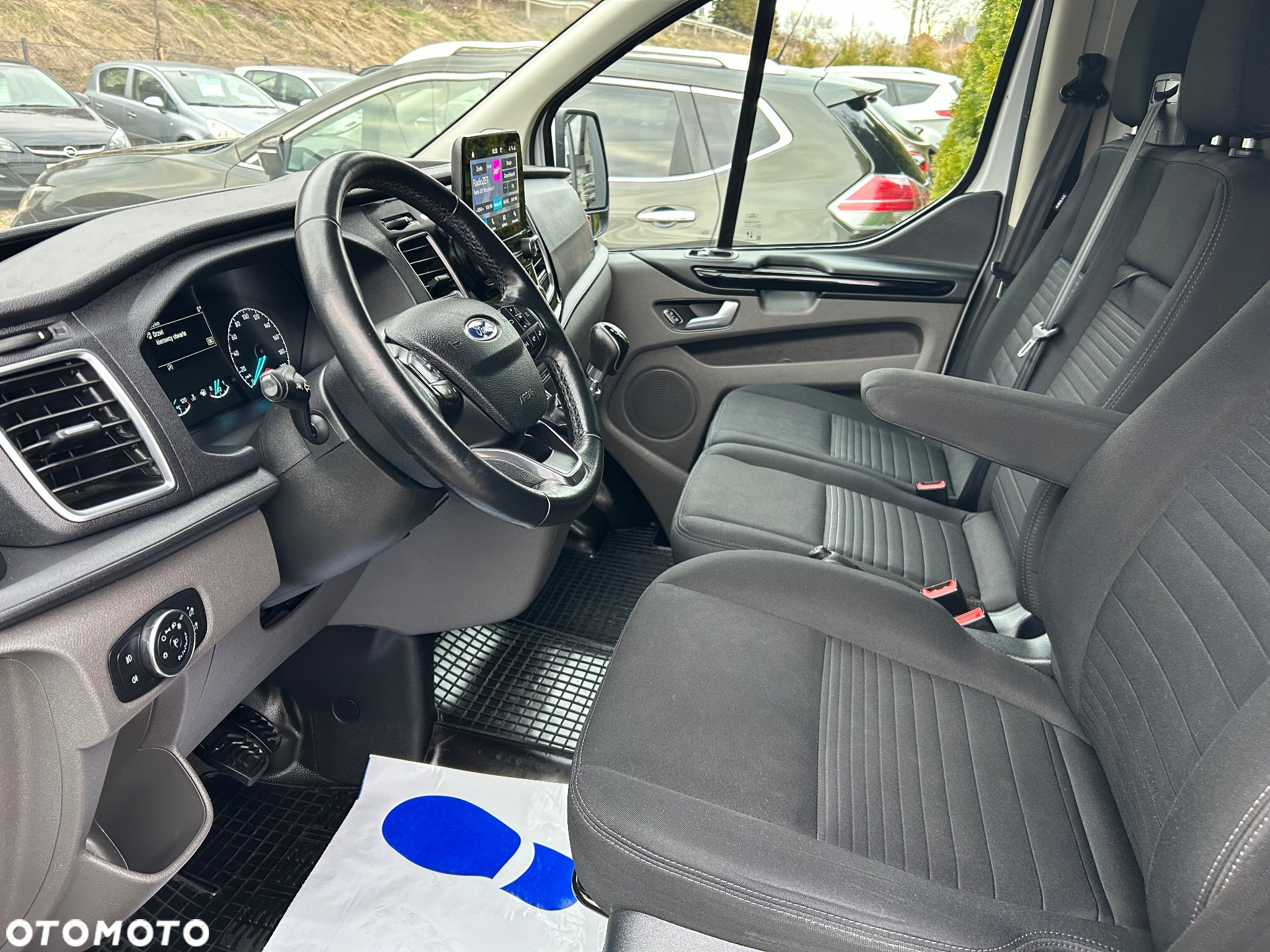Ford Transit Custom - 12