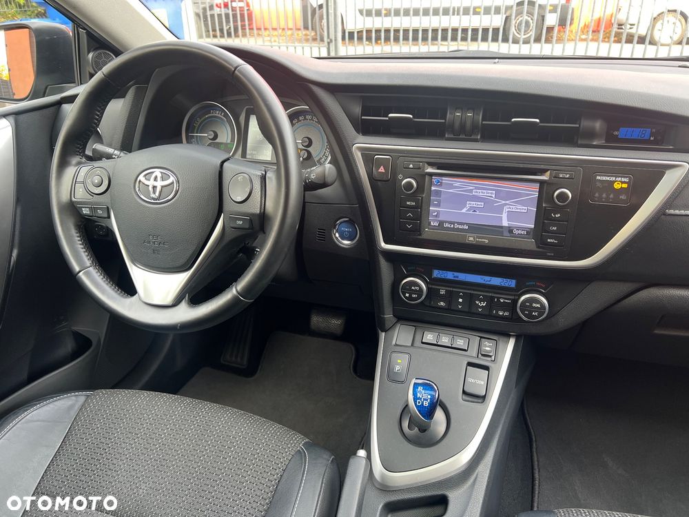 Toyota Auris 1.8 HSD Luna - 25