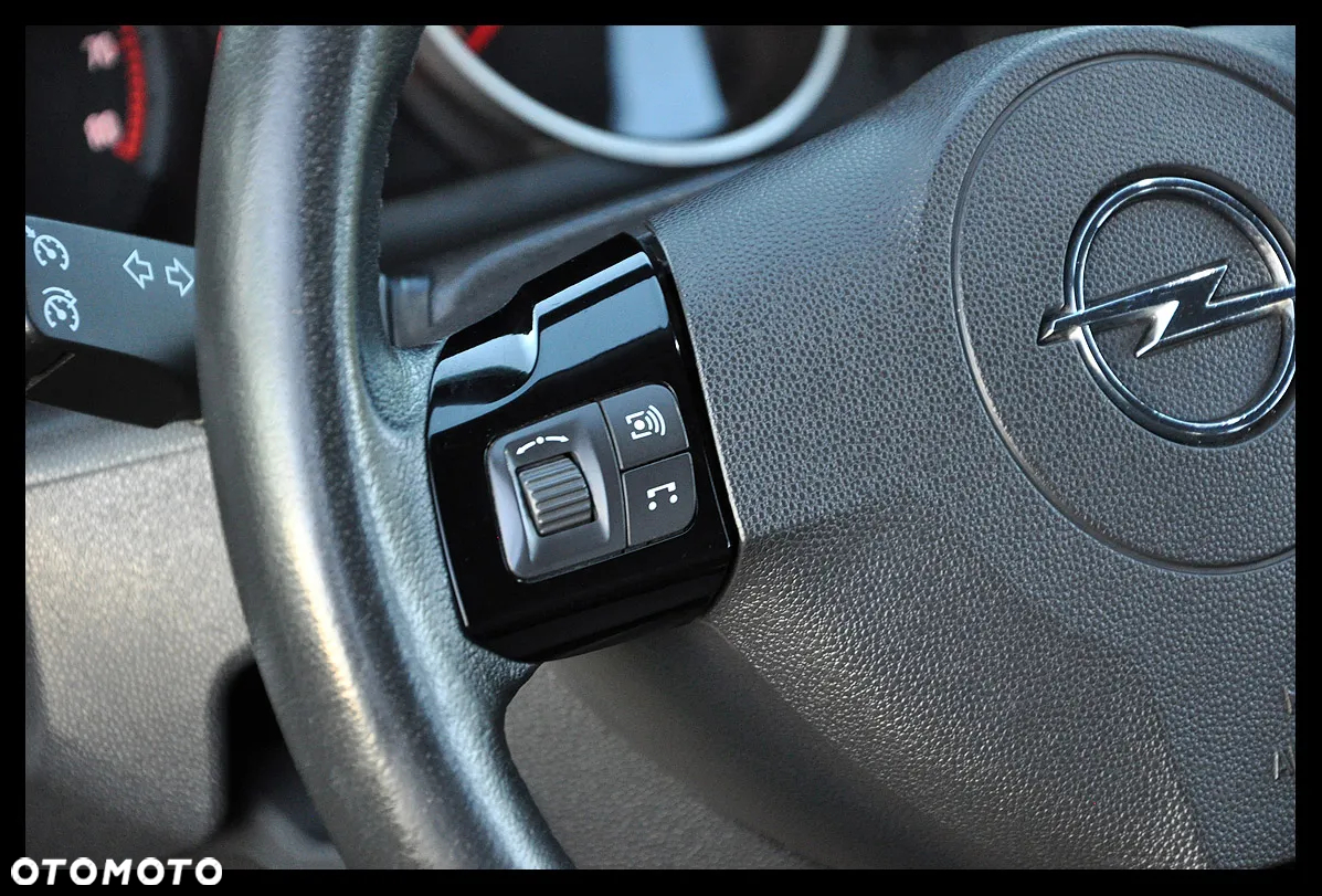 Opel Zafira 1.8 Cosmo - 29