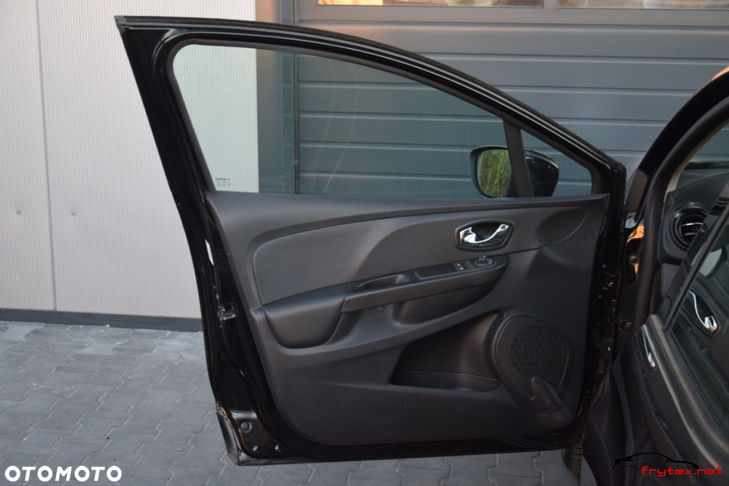 Renault Clio - 16