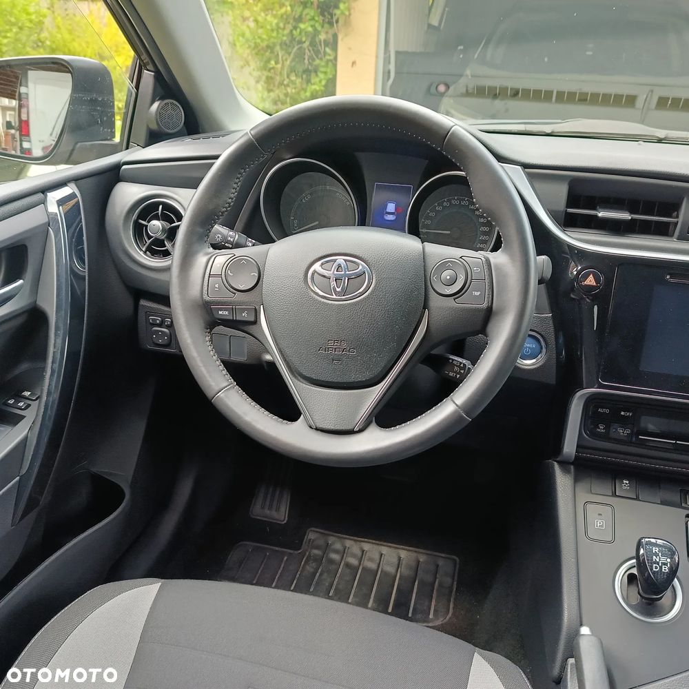 Toyota Auris 1.8 HSD Luna - 14