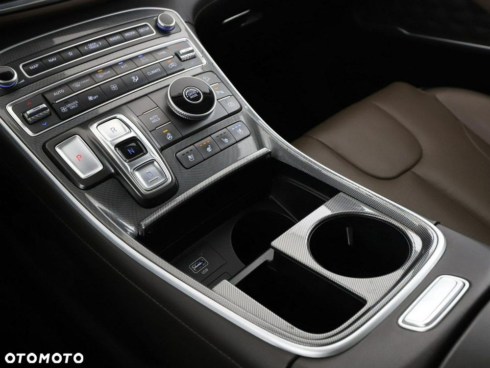 Hyundai Santa Fe 1.6 T-GDI HEV Executive - 31