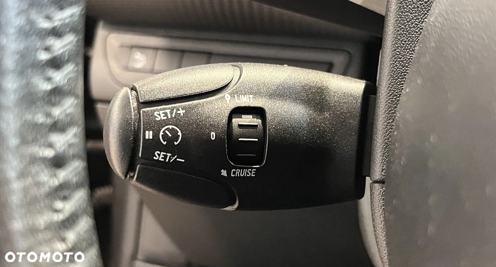 Peugeot 2008 PureTech 82 Style - 17