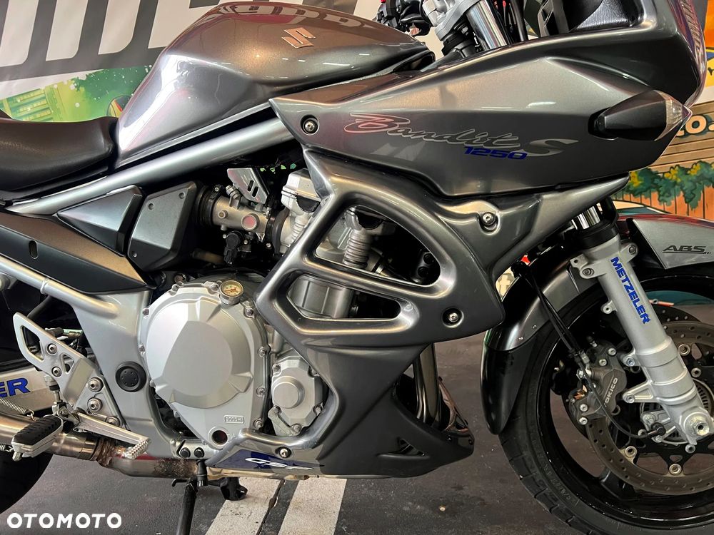 Suzuki Bandit - 6