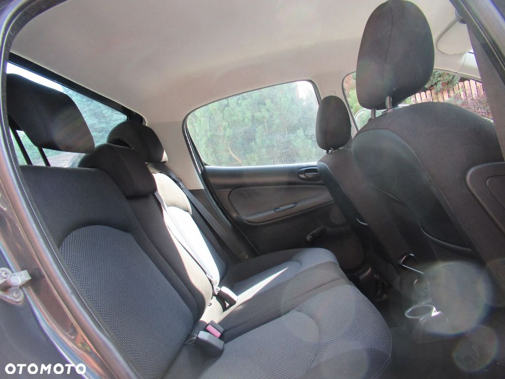 Peugeot 206 plus 60 - 28