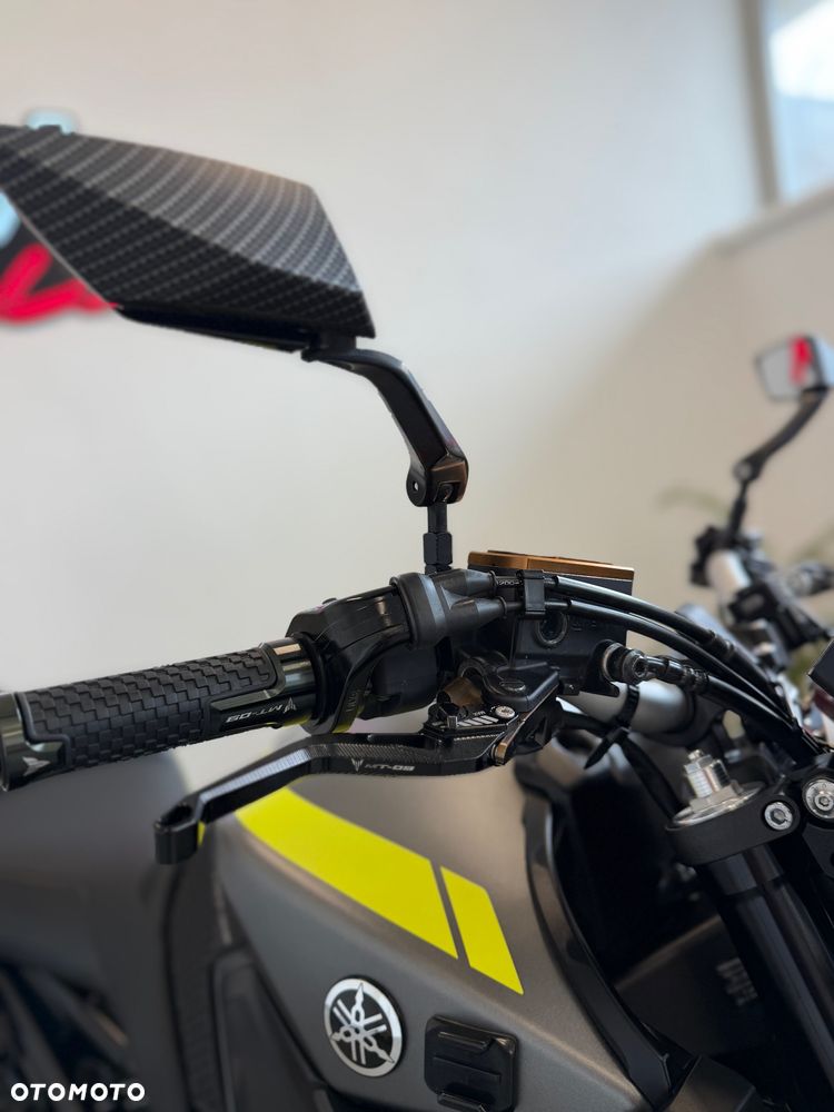 Yamaha MT - 16