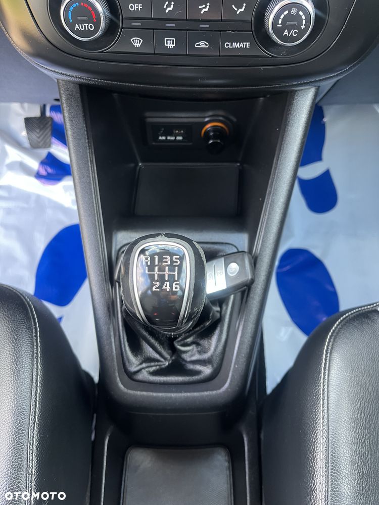 Kia Venga 1.6 CVVT Platinum Edition - 16