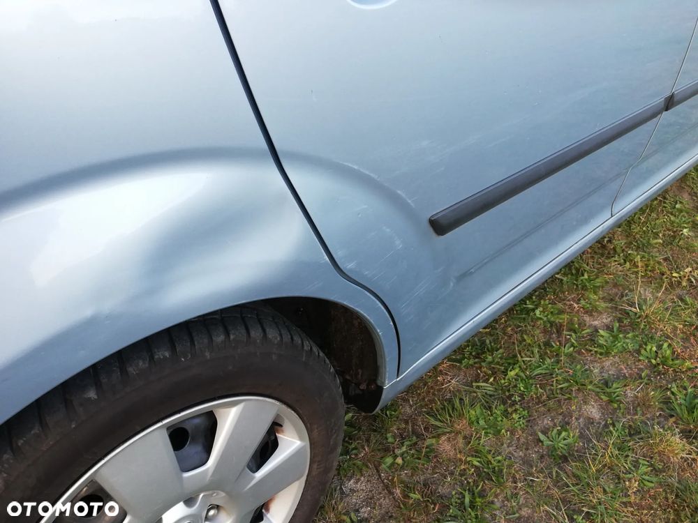 Toyota Corolla Verso 1.8 Sol + 7os MM - 9