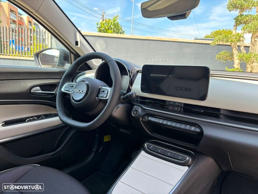 Fiat 600 1.2 Hybrid La Prima - 27