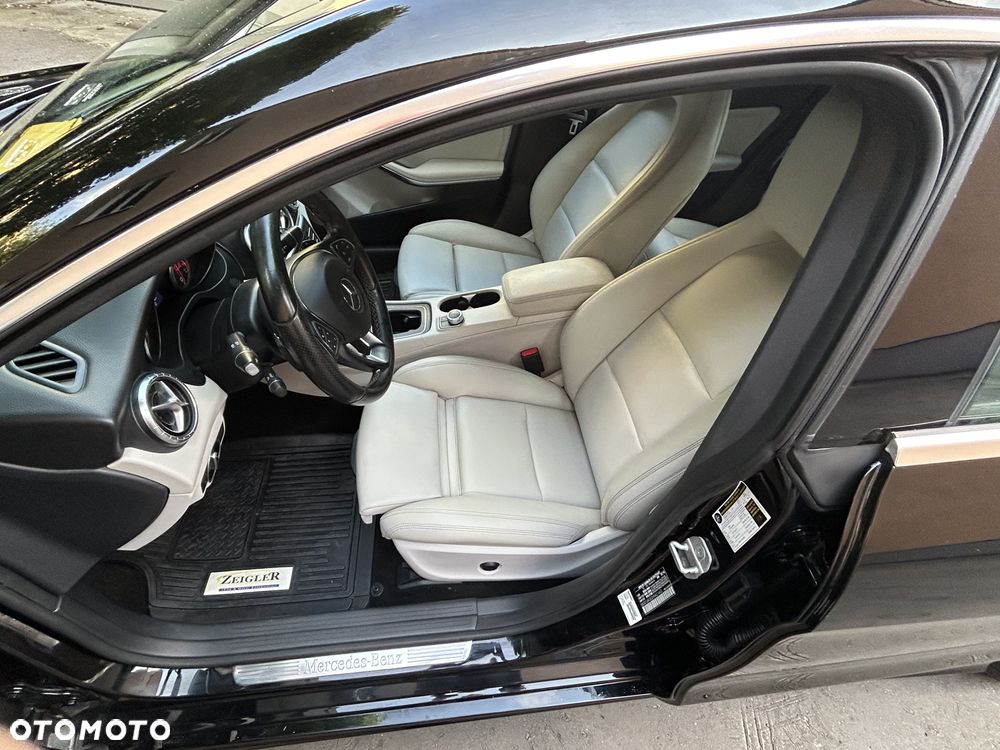Mercedes-Benz CLA 250 4-Matic - 13