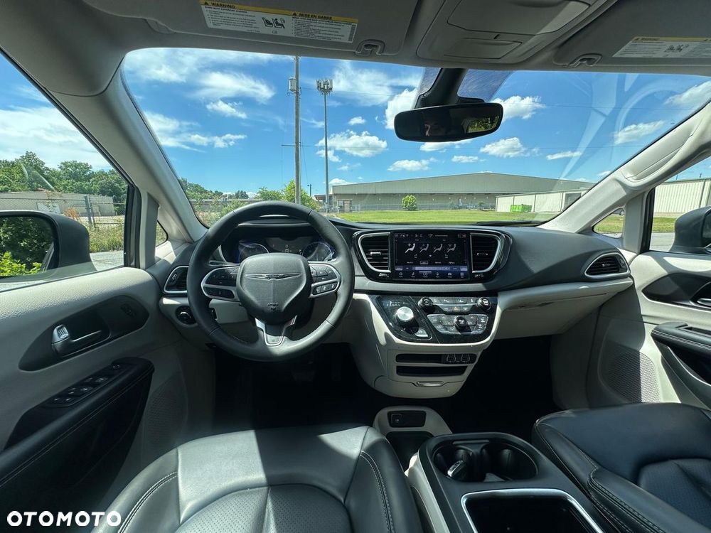 Chrysler Pacifica ver-3-6-limited - 13