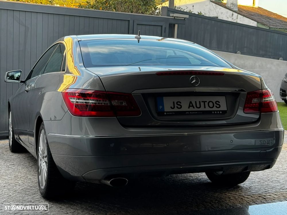 Mercedes-Benz E 220 CDI DPF BlueEFFICIENCY 7G-TRONIC Avantgarde - 4
