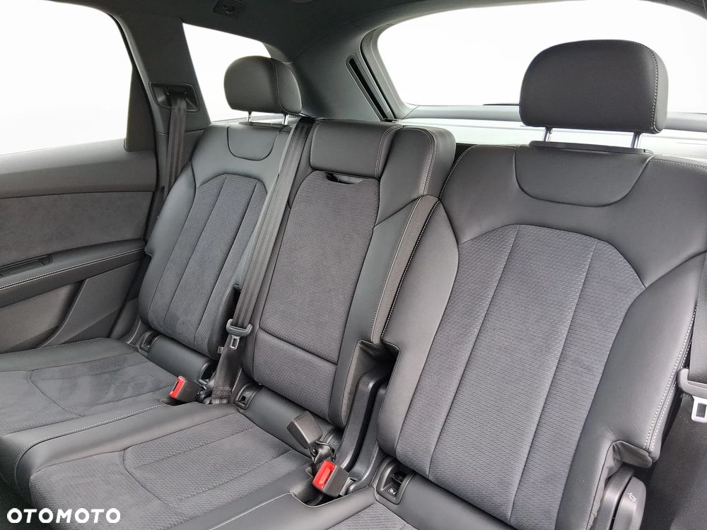 Audi Q7 55 TFSI e PHEV Quattro S Line Tiptr - 13