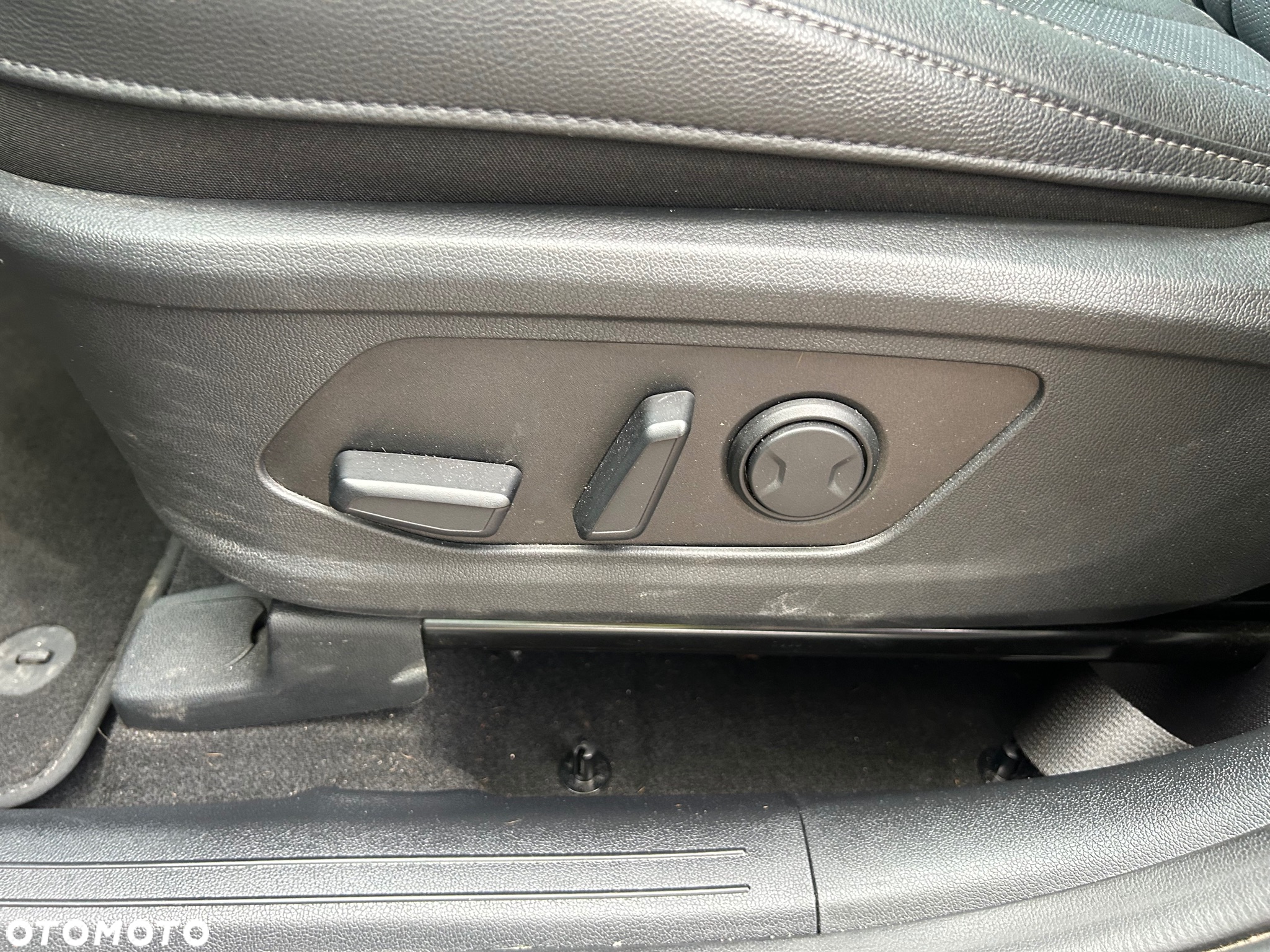 Kia Sorento 1.6 T-GDI HEV XL 4WD 7os - 31